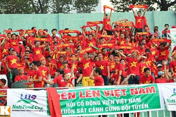 khẩu hiệu cổ vũ bóng đá